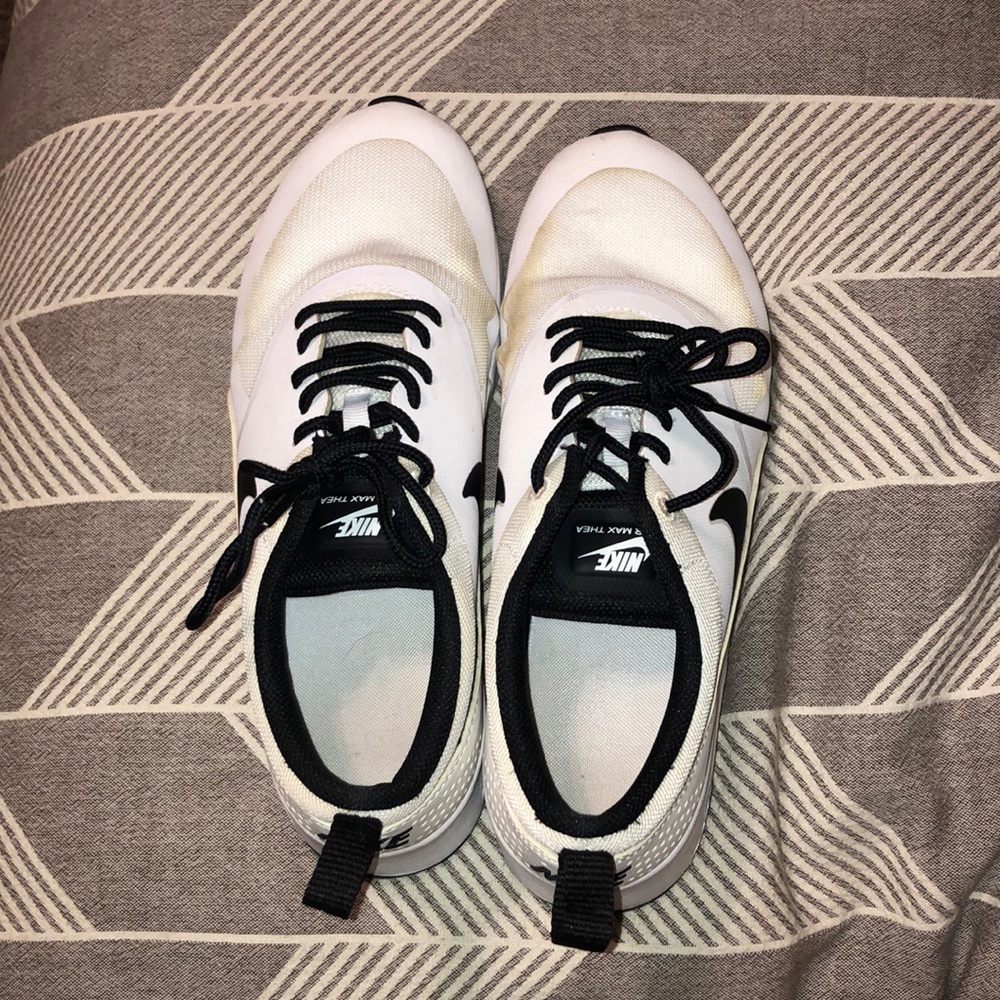 Nike Shoes, offer! price is very negotiable